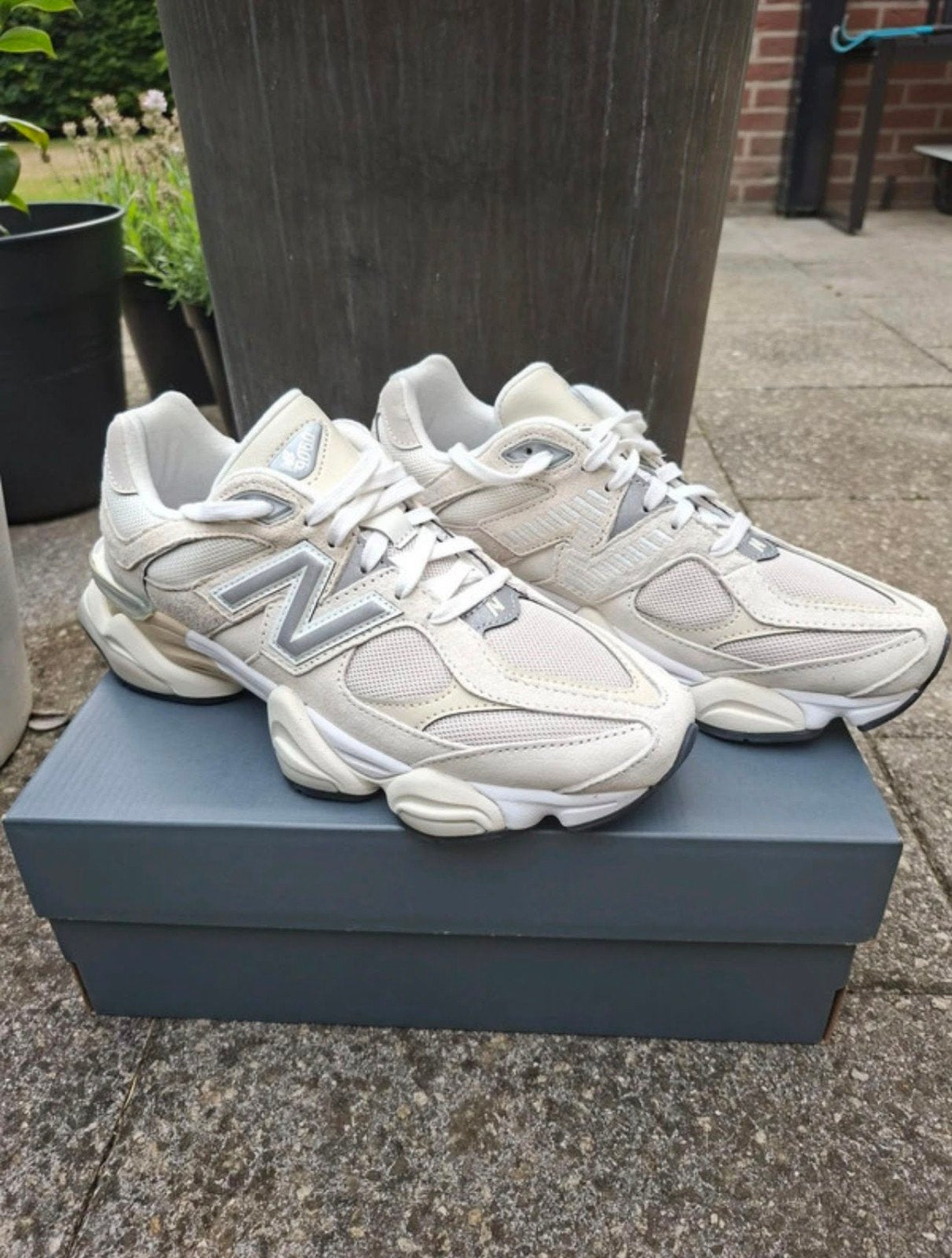 New Balance 9060 ( Nieuw), Kleding | Dames, Schoenen, Beige, New Balance, Nieuw, Ophalen of Verzenden