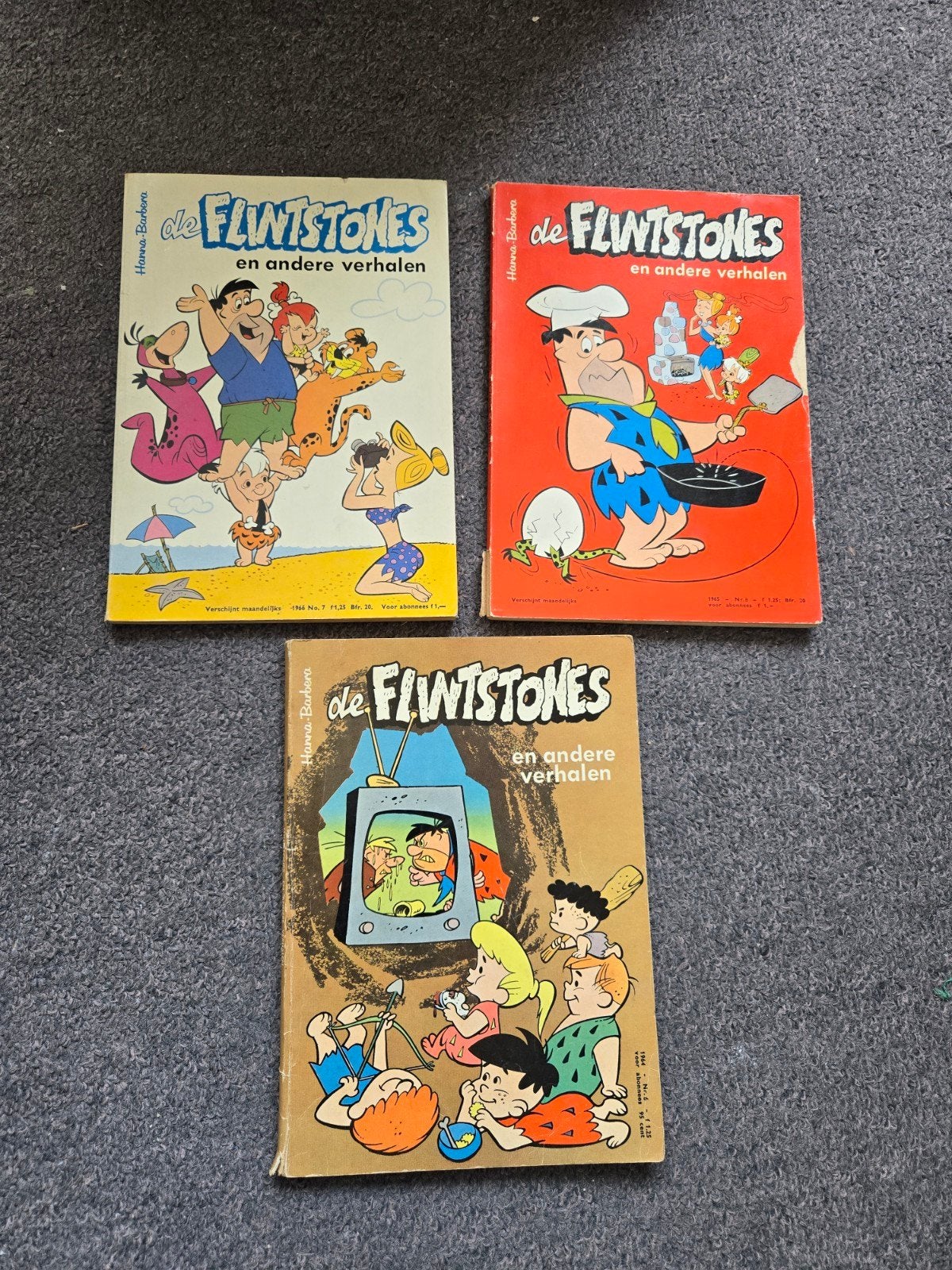 3 oude stripboeken van de Flintstones in het Nederlands, Ophalen of Verzenden