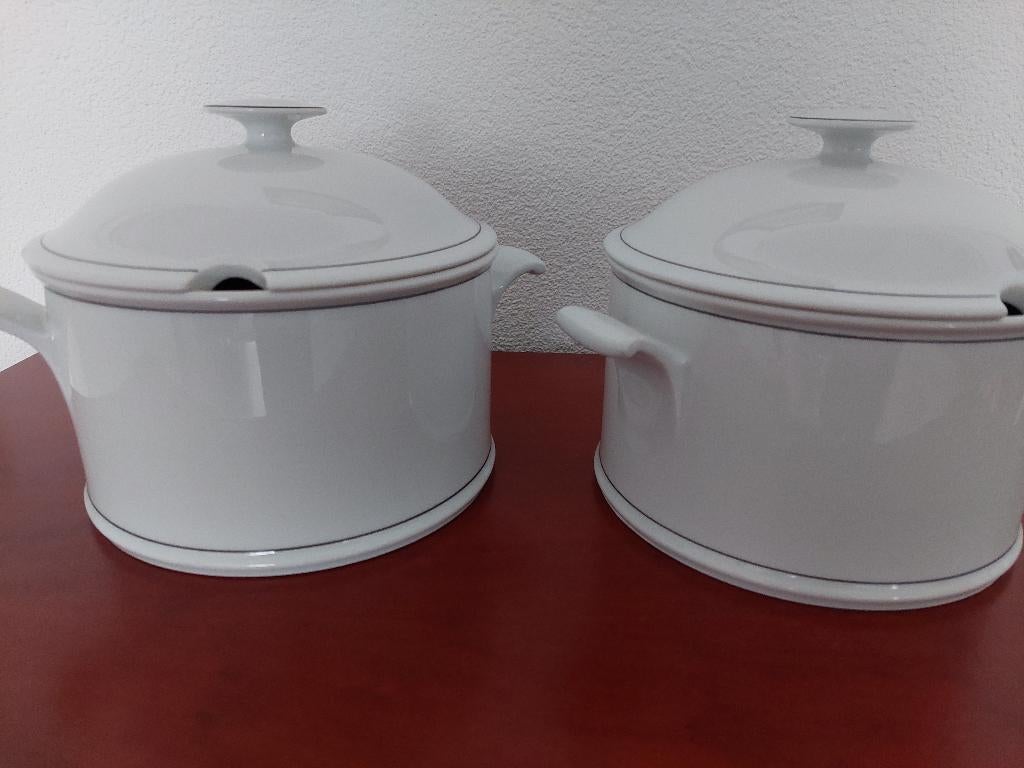 Twee dekschalen met deksel van Arzberg, Ophalen of Verzenden, Overige stijlen, Porselein, Schaal of Schalen