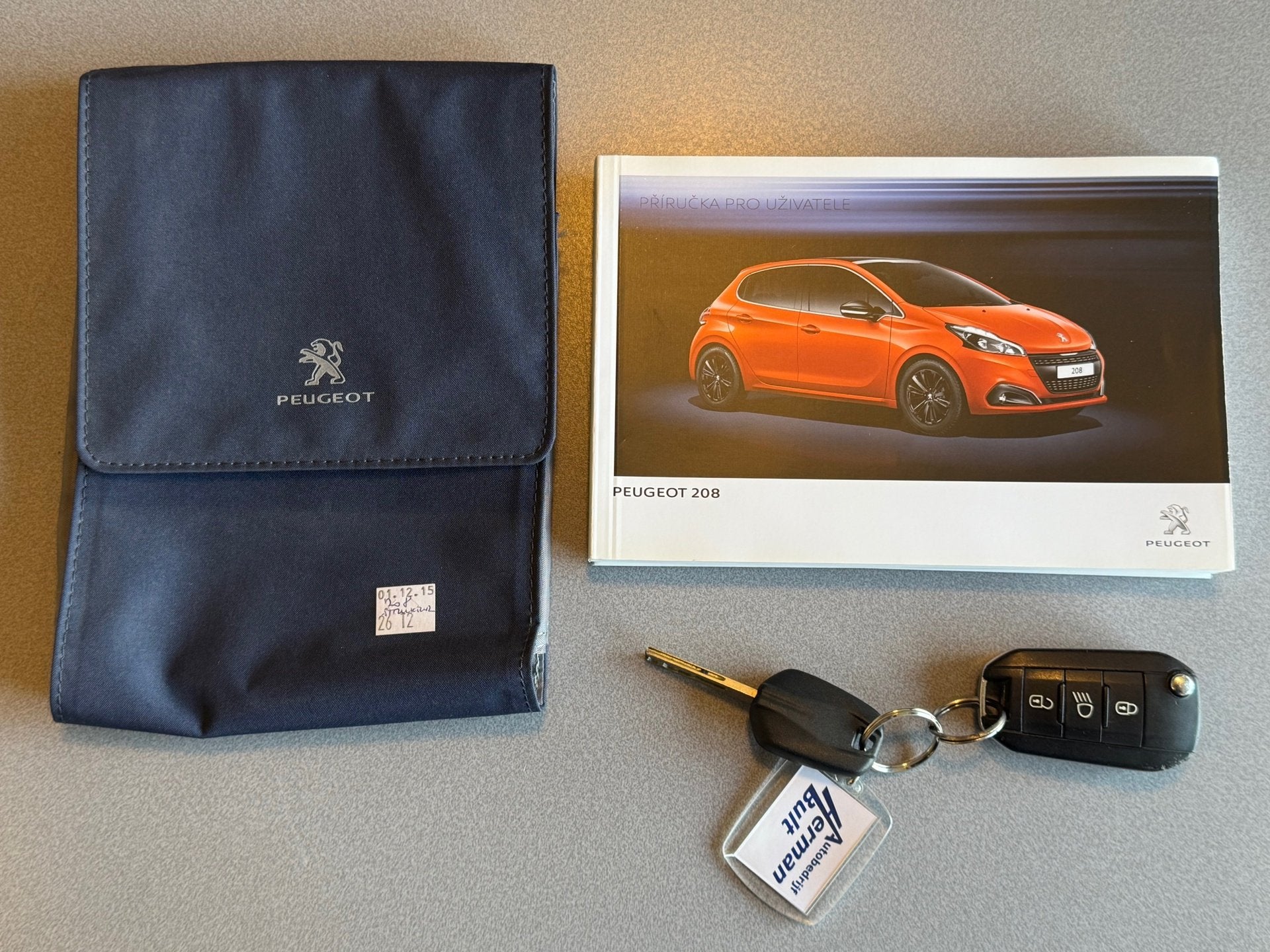 Foto 24 van Peugeot 208 1.2 PureTech Allure|Carplay|Navi|Cruise|Climate|