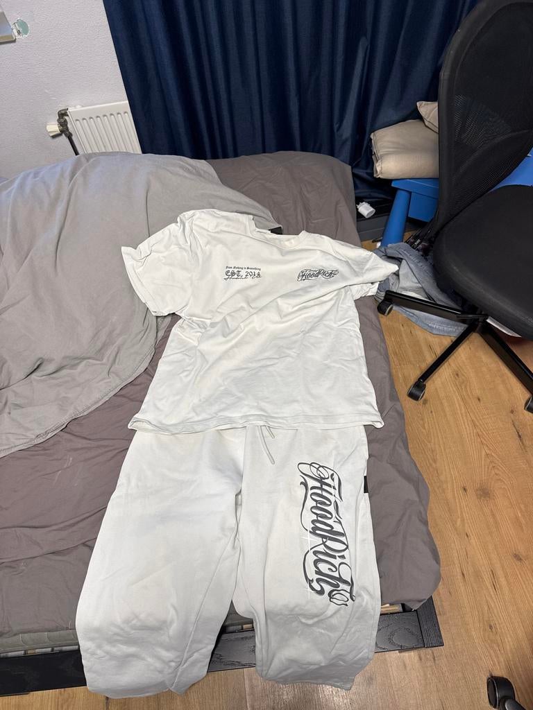 Hoodrich T-shirt en joggingbroek set, Ophalen, Zo goed als nieuw