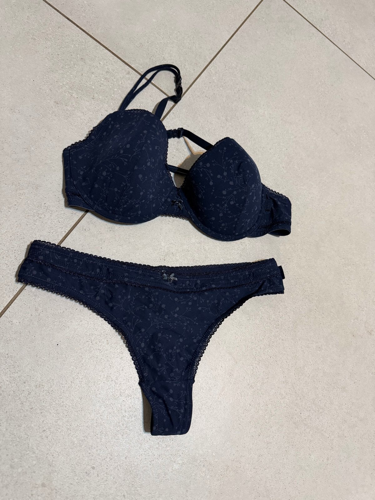 Esprit BH en String Set - Donkerblauw met Patroon, Ophalen of Verzenden, Blauw, Setje