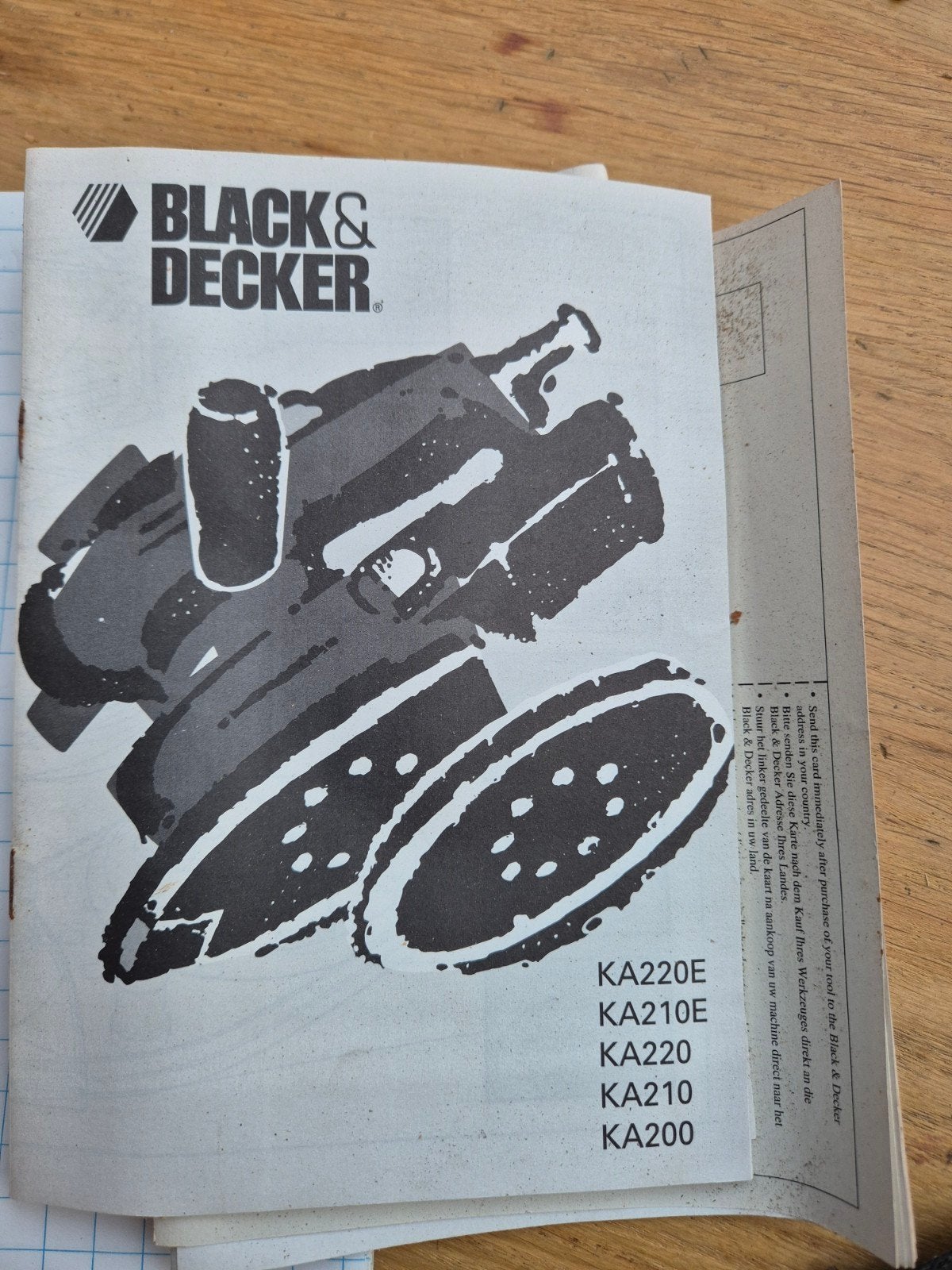 Black & Decker KA220E accessoires, Ophalen of Verzenden, Gebruikt, Minder dan 600 watt, Vlakschuurmachine