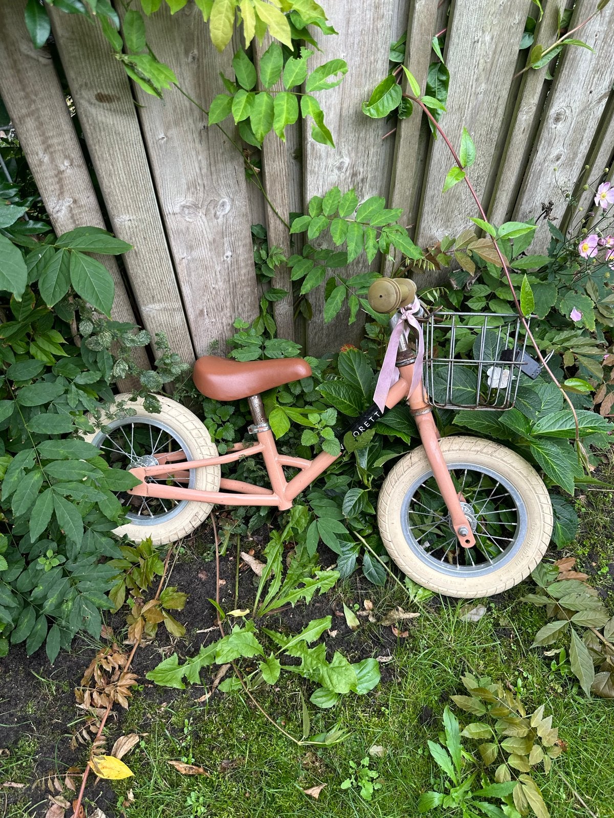 Veloretti loopfiets met mandje - Roze, Ophalen, Gebruikt, Minder dan 16 inch