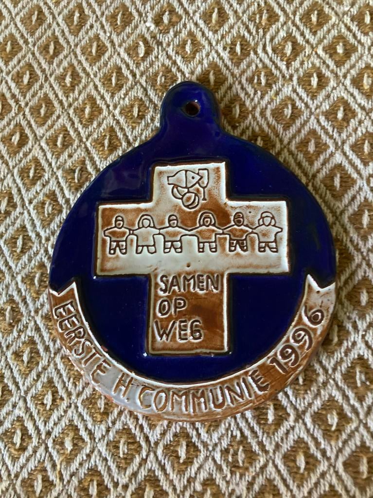 Eerste Heilige Communie 1996 Keramiek Plaquette, Antiek en Kunst, Antiek | Keramiek en Aardewerk, Ophalen of Verzenden