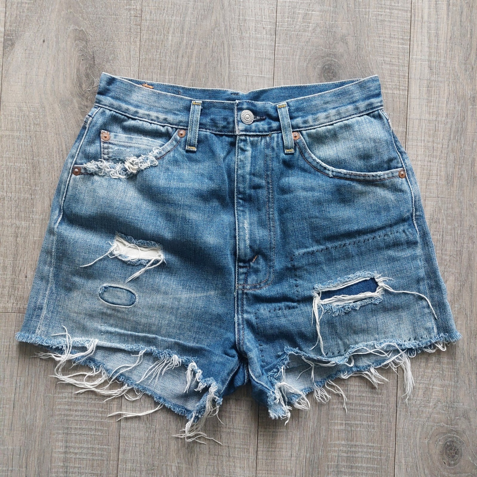 Levis Vintage Clothing 50s 701 denim Shorts 27, Ophalen of Verzenden, Zo goed als nieuw, Blauw, W27 (confectie 34) of kleiner