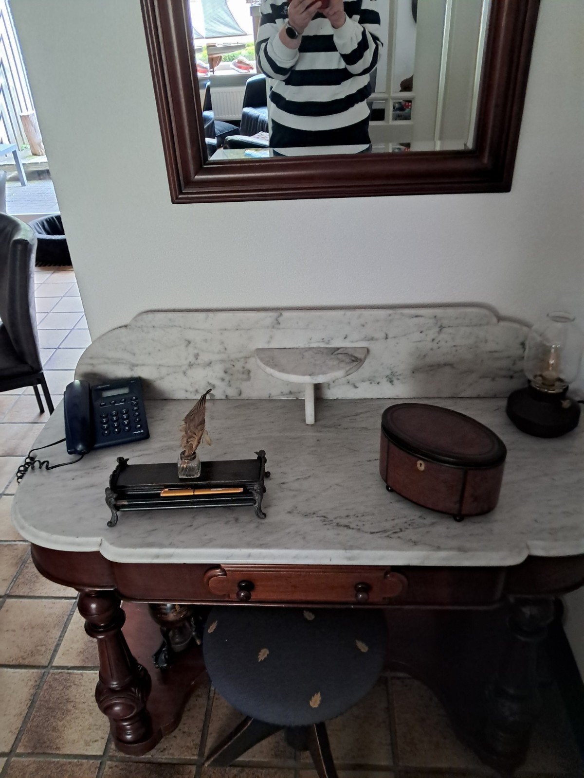 Antieke Trumeau met marmerblad en plateau, Ophalen