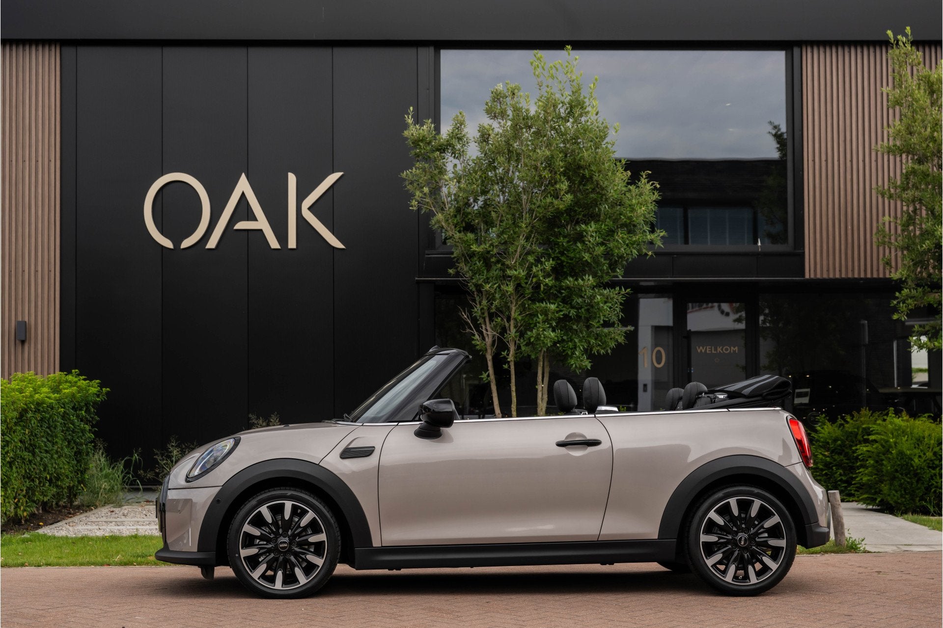 MINI Cabrio 1.5 Cooper MINI Yours | Navi | Lounge Leder | H&, Auto's, Mini, 12 maanden, 136 pk, Gebruikt, Zwart