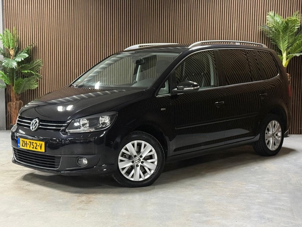 Volkswagen Touran 1.4 TSI Comfortline (bj 2014), Auto's, Voorwielaandrijving, Euro 5, 15 km/l, Zwart