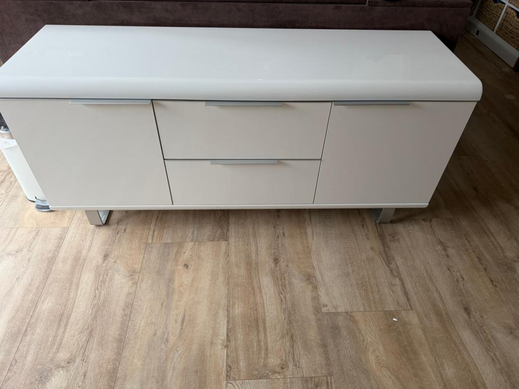 2 hoogglans witte kasten, Ophalen, Zo goed als nieuw, 25 tot 50 cm