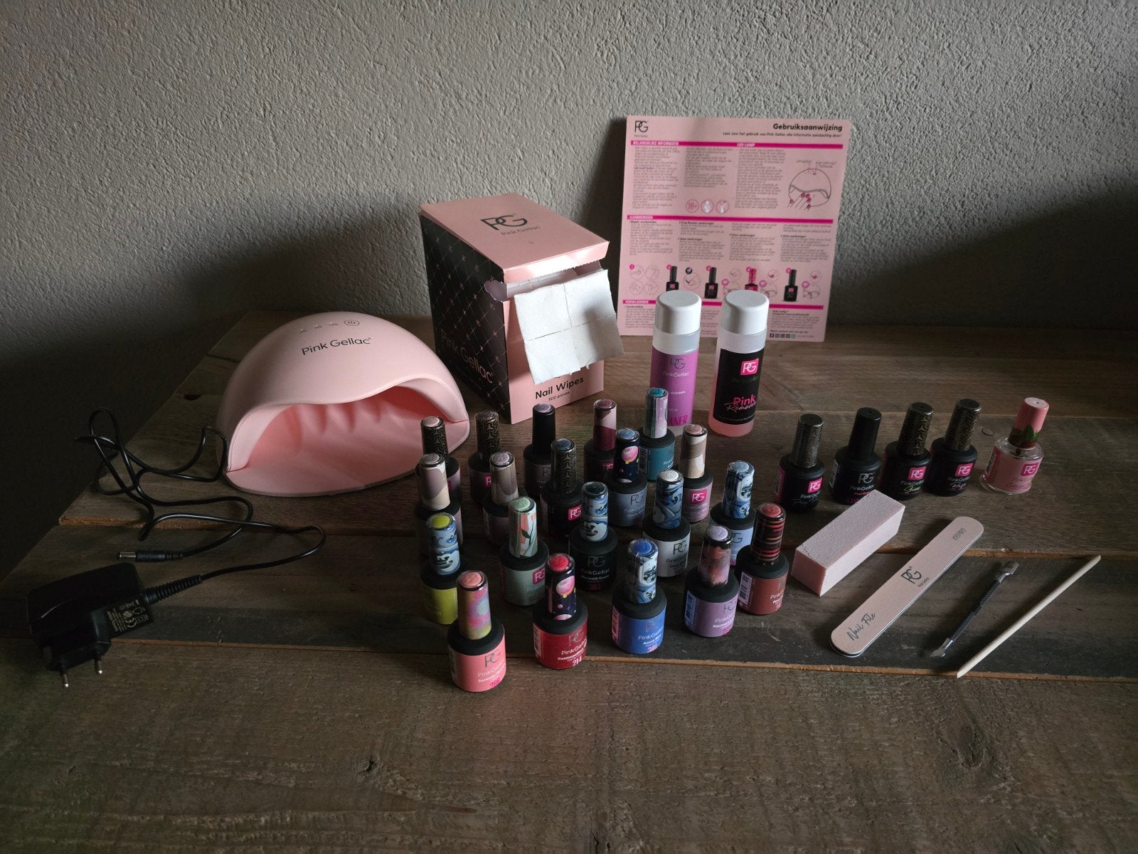 Complete Pink Gellac set met UV lamp en 20 gellak kleuren, Ophalen of Verzenden, Zo goed als nieuw, Overige typen