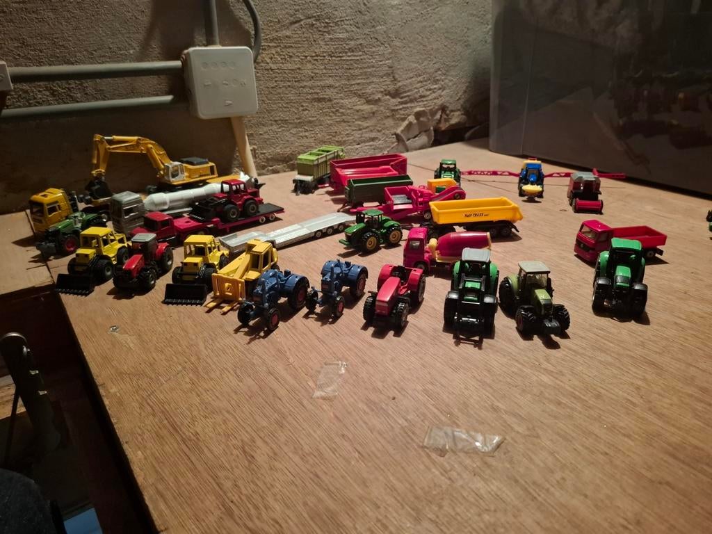 Siku landbouwvoertuigen, vrachtwagens en trailers, Ophalen of Verzenden, Gebruikt