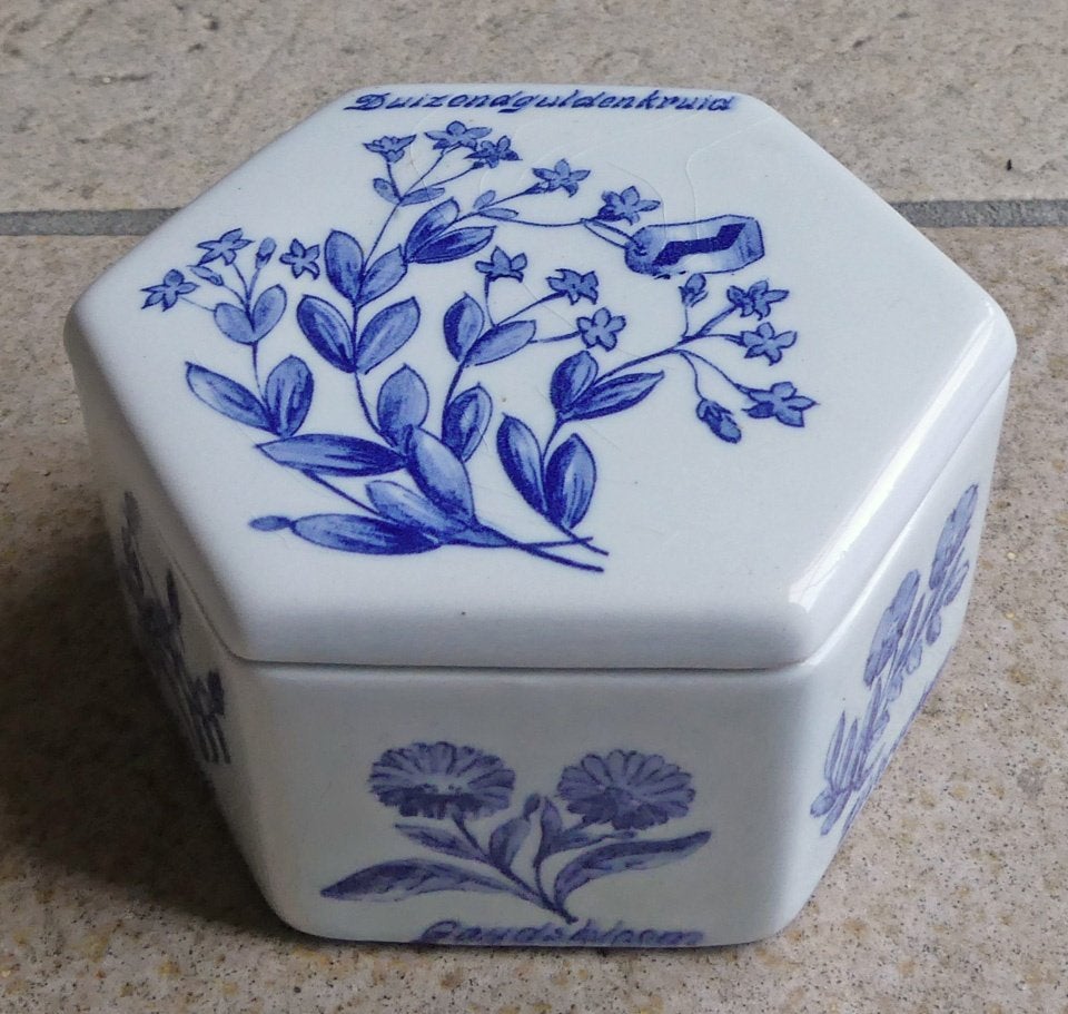 Regina Holland dekseldoosje Delftsblauw bloemen decor, Gebruikt, Overige typen, Ophalen of Verzenden, Overige stijlen