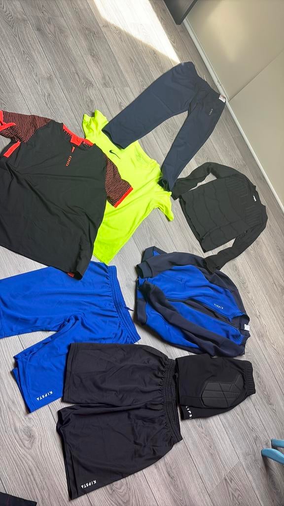 Kleding voetbal pakket 12/14 jaar, Maat XS of kleiner, Ophalen of Verzenden, Zo goed als nieuw, Overige typen