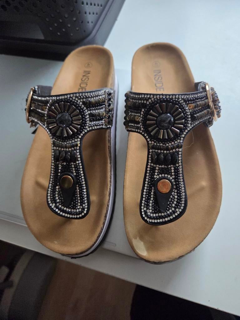 Slippers maat 40 met kralen en gesp, Slippers, Zwart, Inside, Ophalen of Verzenden