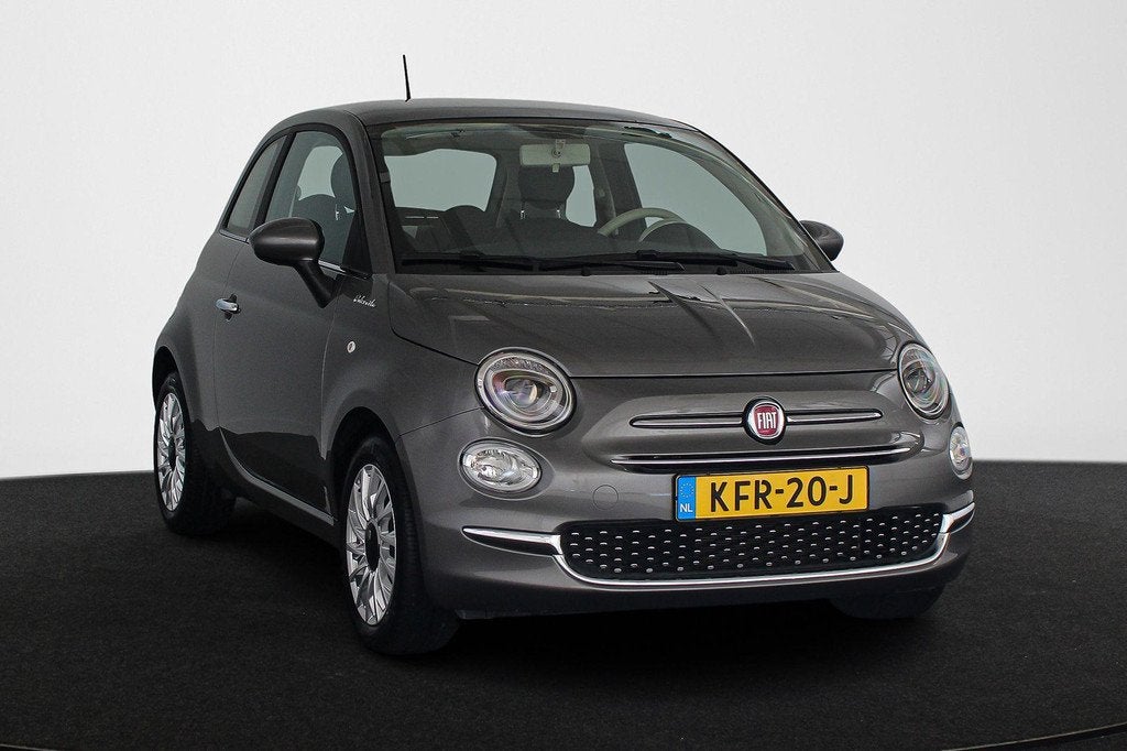Fiat 500 1.0 Hybrid Dolcevita Panoramadak Apple CarPlay Park, Voorwielaandrijving, Gebruikt, Euro 6, Leder en Stof