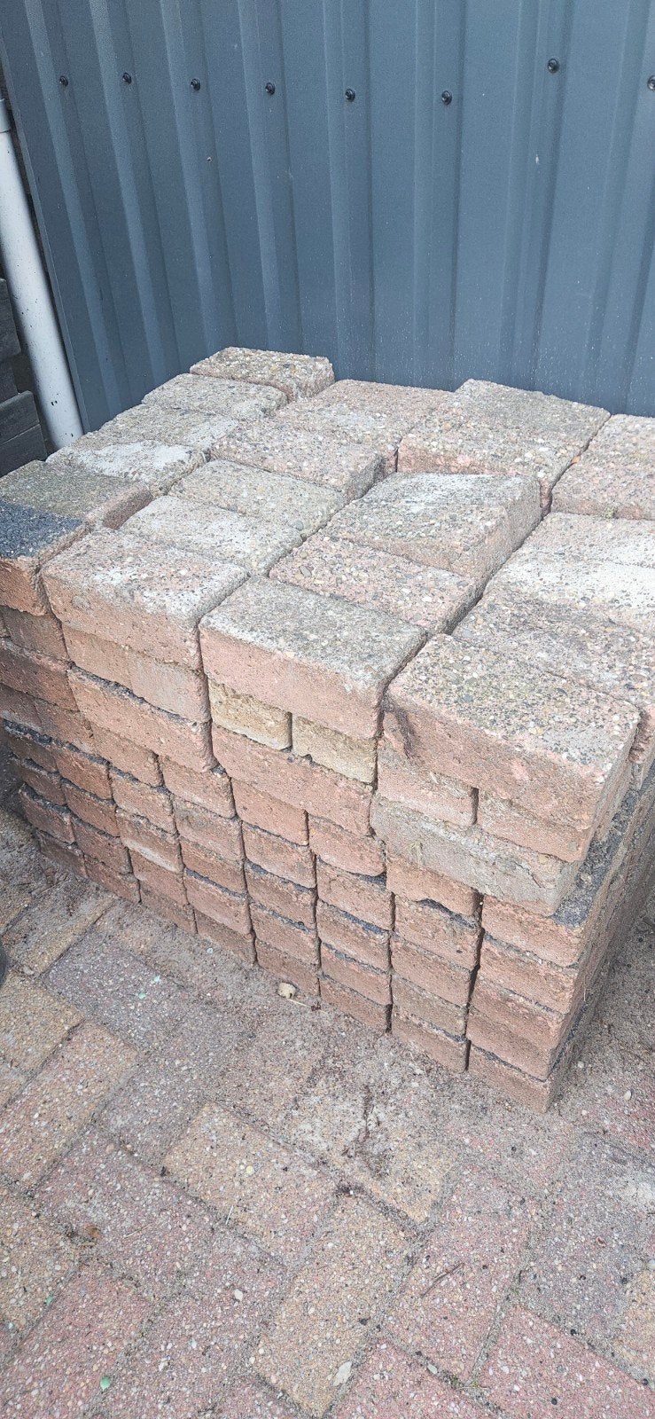 Klinkers voor een oprit of terras., Ophalen, Beton, Klinkers