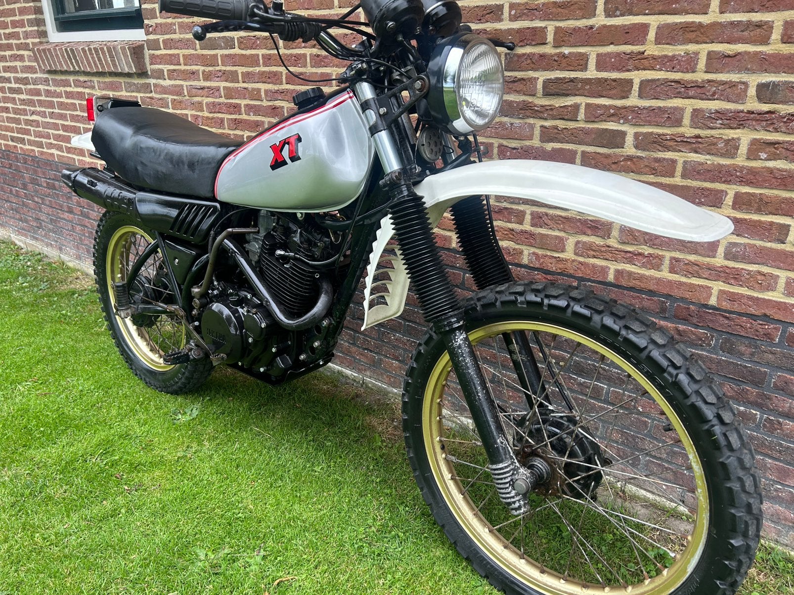 Yamaha XT250 met kenteken.                (xt500 onderdelen), Ophalen of Verzenden
