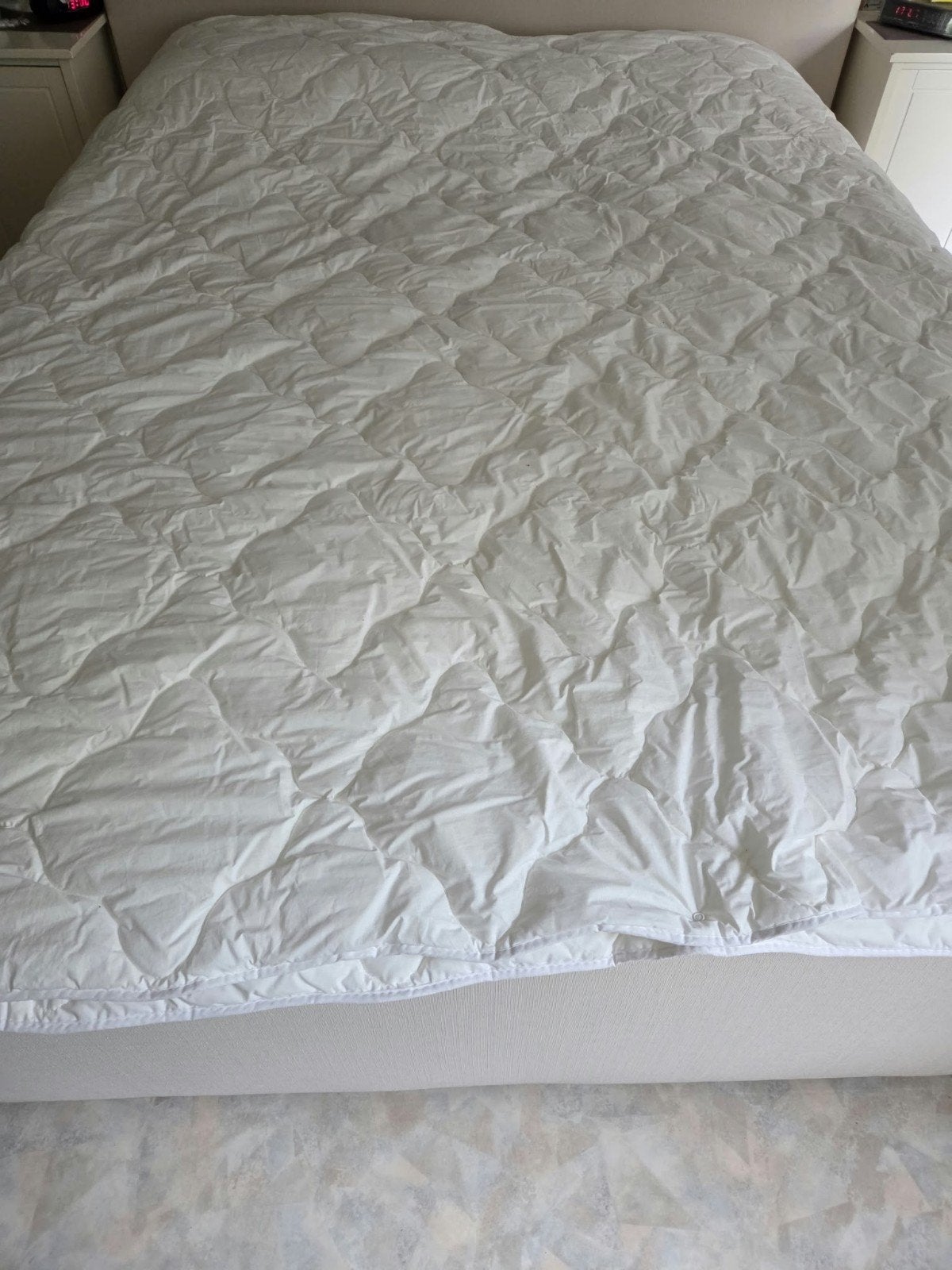 Wit 4-seizoenen dekbed 240x220 cm, 100% polyester vulling, Ophalen, Wit, Tweepersoons, Deken of Dekbed