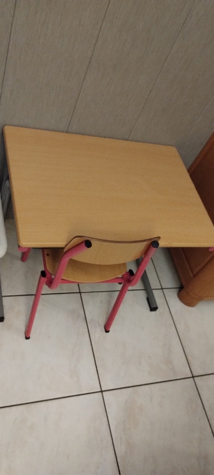 kleuter tafel en stoeltje rose frame, Ophalen of Verzenden