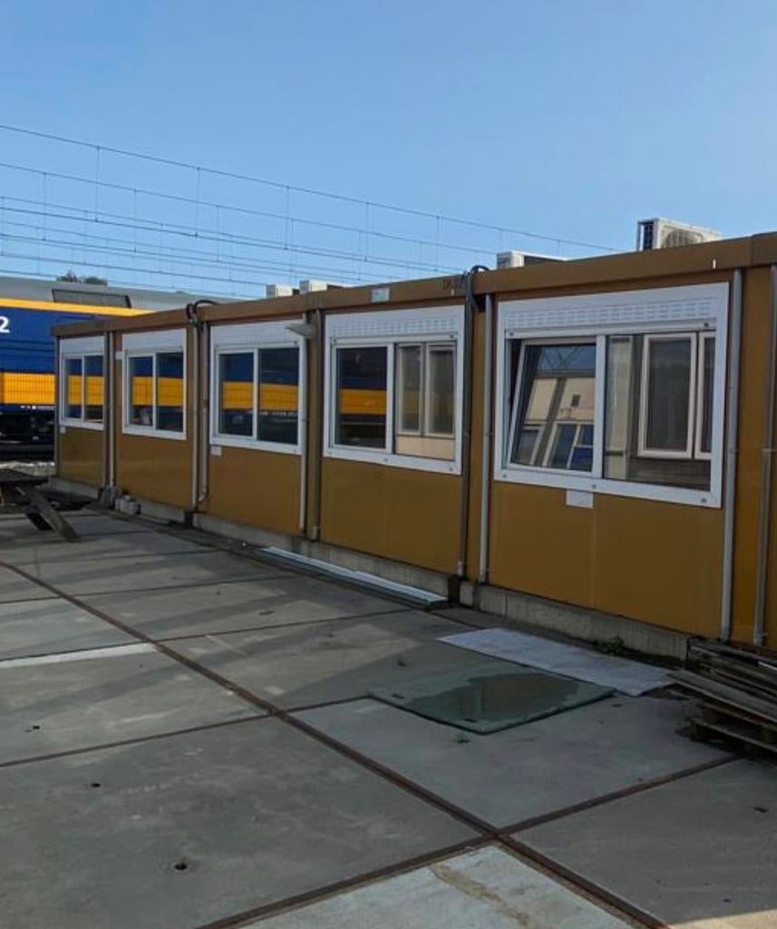Te koop, kantoor kantine units, 3 x 6 t/m 15 x 6 M, Zakelijke goederen, Machines en Bouw | Keten en Containers, Ophalen