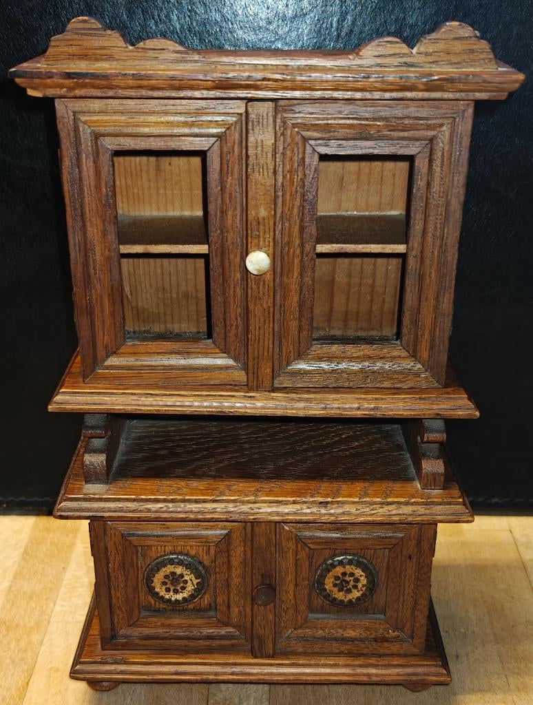 Antieke Poppenhuis Keukenkast (Eiken), Ophalen of Verzenden, Gebruikt, Poppenhuis