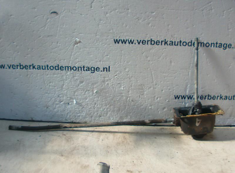 Versnellingspook 5 bak Volkswagen Polo II (86CF) 1992, Gebruikt, Volkswagen, Volkswagen AG, Kundenbetreuung@volkswagen.de