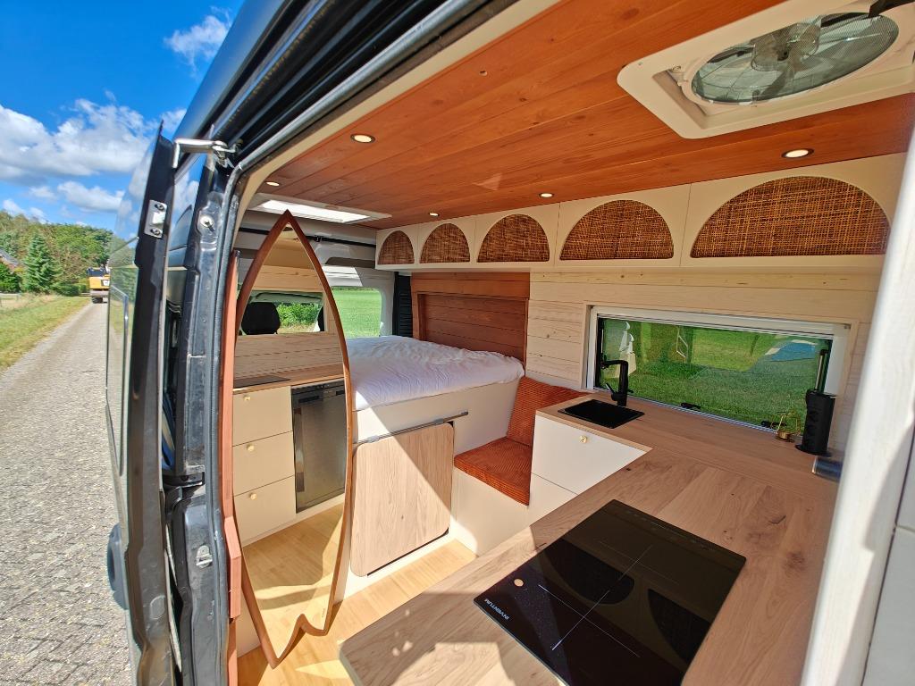 Nieuwe camper inbouw / ombouw op maat ( camperbouwer ), Buscamper of Camperbus, Luifel, Jibster, Bedrijf