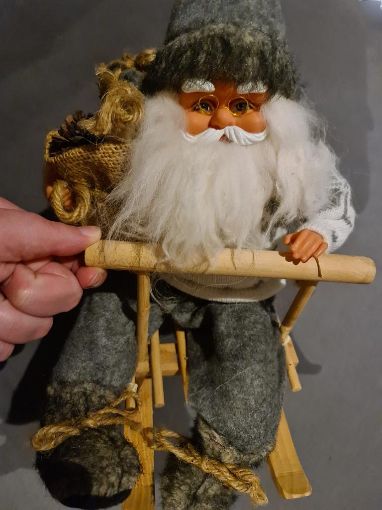 Kerstman op slee  Opwindbaar en beweegt met zijn hoofd, Verzenden