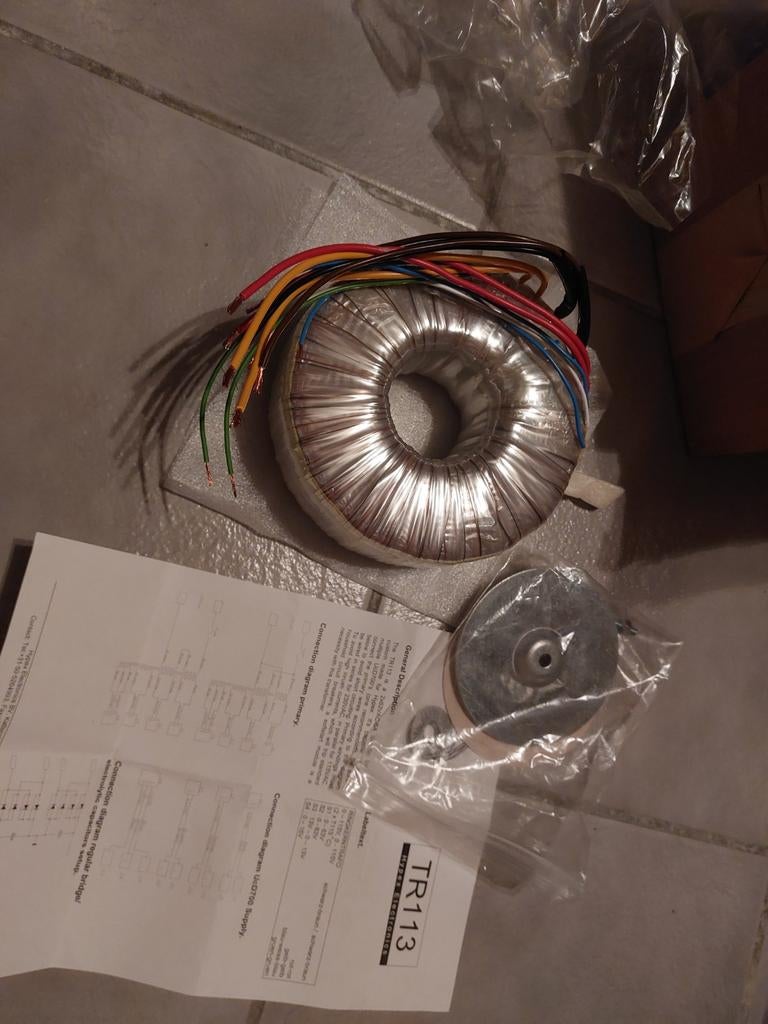 Hypex ringkerntransformator TR113 - 700VA voor oa de ucd700, Ophalen of Verzenden, 120 watt of meer, Front, Rear of Stereo speakers