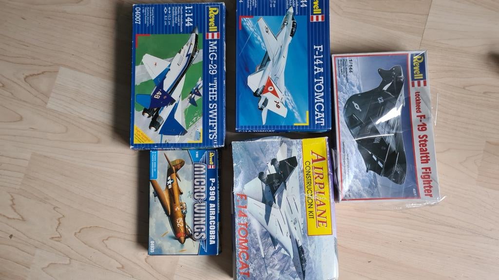 Verschillende vliegtuigen., Ophalen of Verzenden, 1:72 tot 1:144, Overige merken