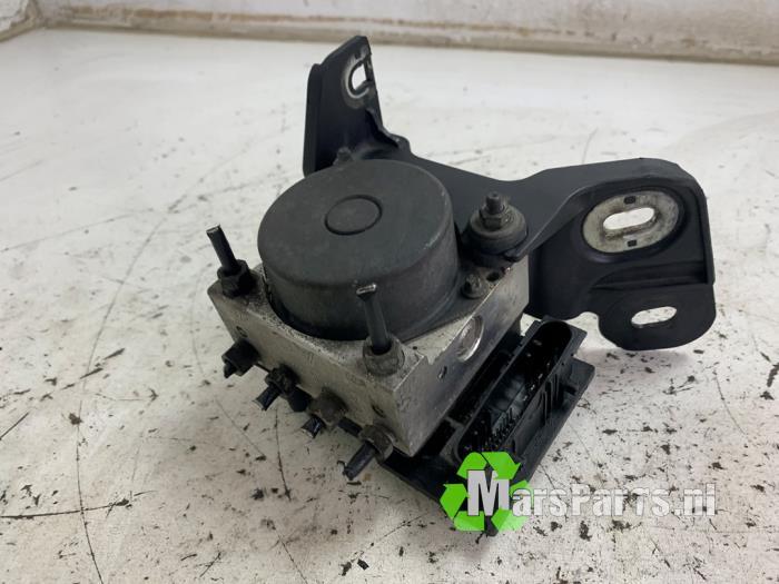 ABS Pomp van een Opel Corsa, Gebruikt, -, -, Opel