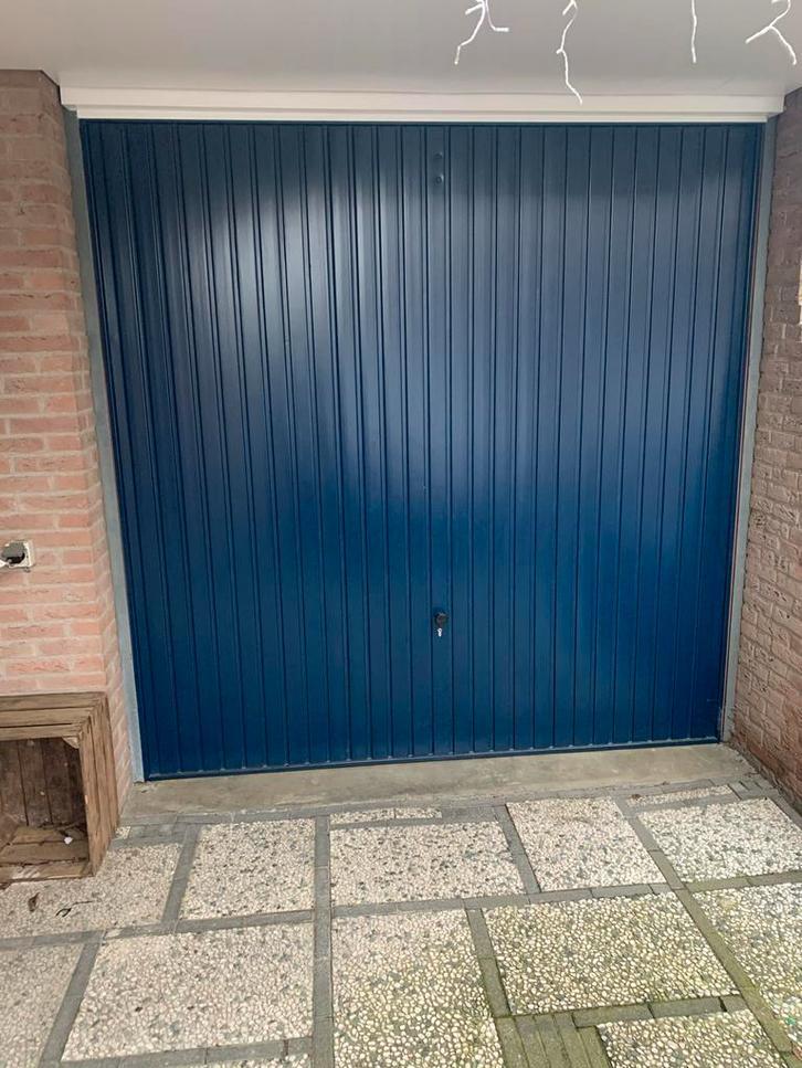 NovoFerm Garagedeur kantel 247x244 cm - Gedemonteerd, Doe-het-zelf en Verbouw, Deuren en Horren, Ophalen, Gebruikt, Garagedeur