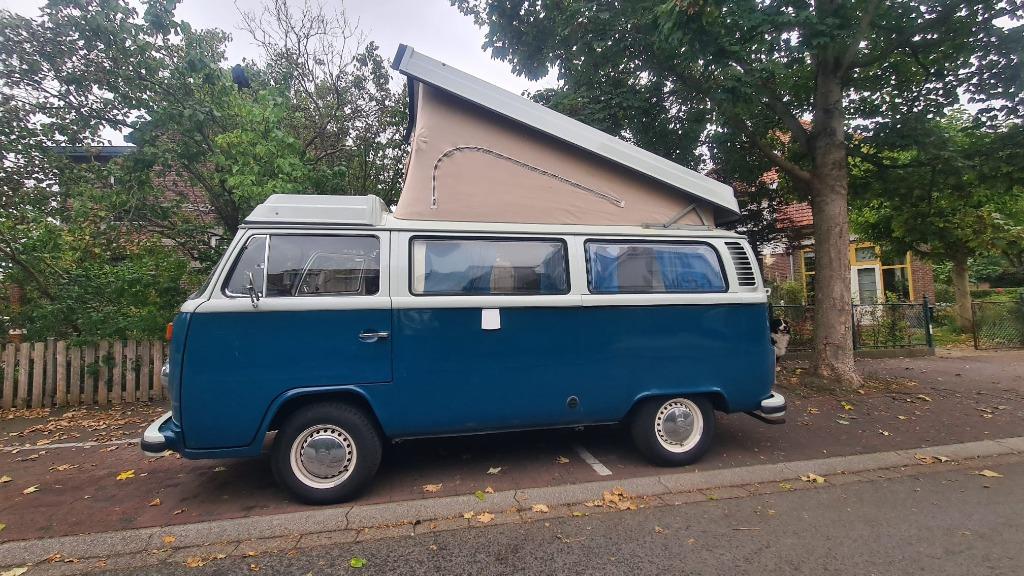 T2 Volkswagen camper 1975 Blauw/wit, Auto's, Overige modellen, 4 cilinders, Blauw, Origineel Nederlands