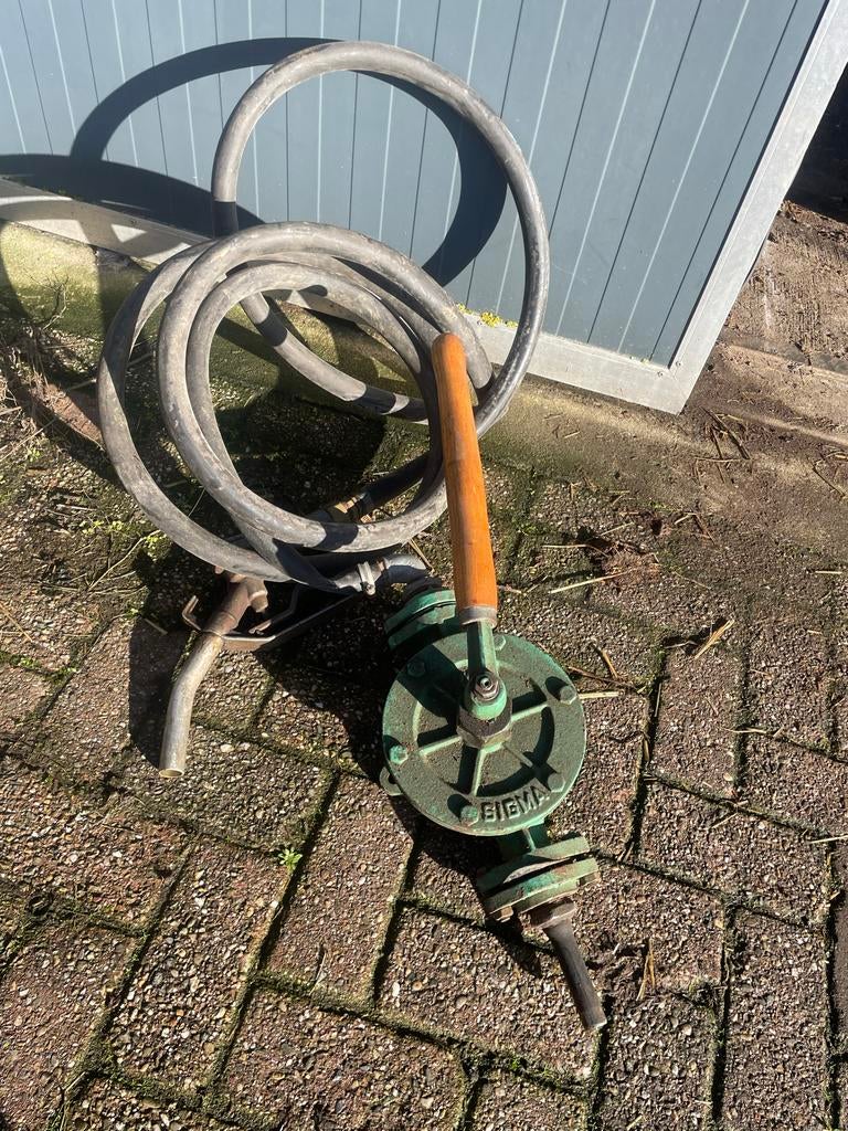 Sigma Handpomp met Slang, Ophalen, Gebruikt