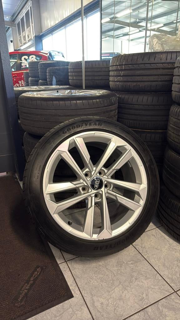 Originele set Audi A3 8Y 2022 Zomer ☀️ wielen 17 inch velgen, Auto-onderdelen, Gebruikt, Banden en Velgen, 17 inch, Ophalen of Verzenden