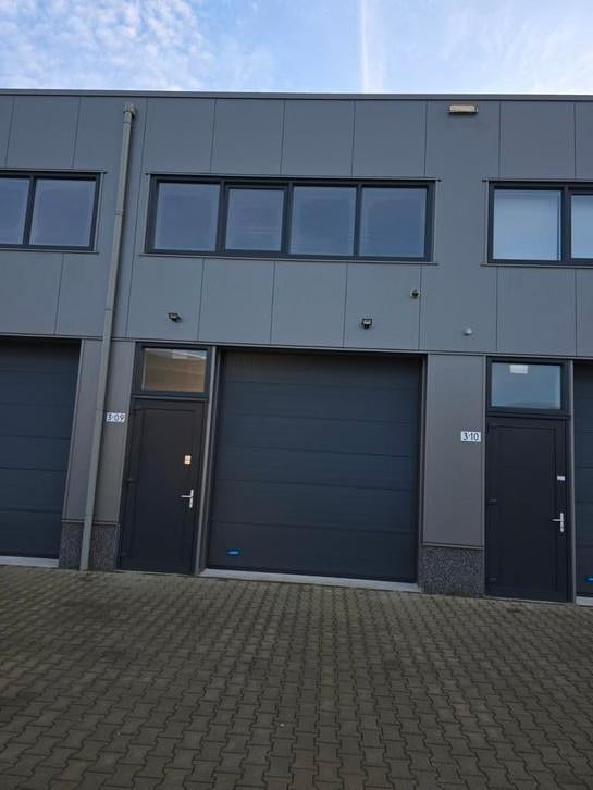 Mooie bedrijfshal in Eibergen te huur ., Zakelijke goederen, 100 m², Huur, Bedrijfsruimte