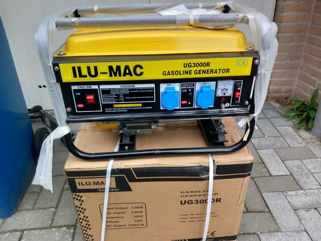 Benzine Aggregaat 230V - Nieuw in Doos!, Doe-het-zelf en Verbouw, Aggregaten, Ophalen, Nieuw, Minder dan 5 kVA, Benzine