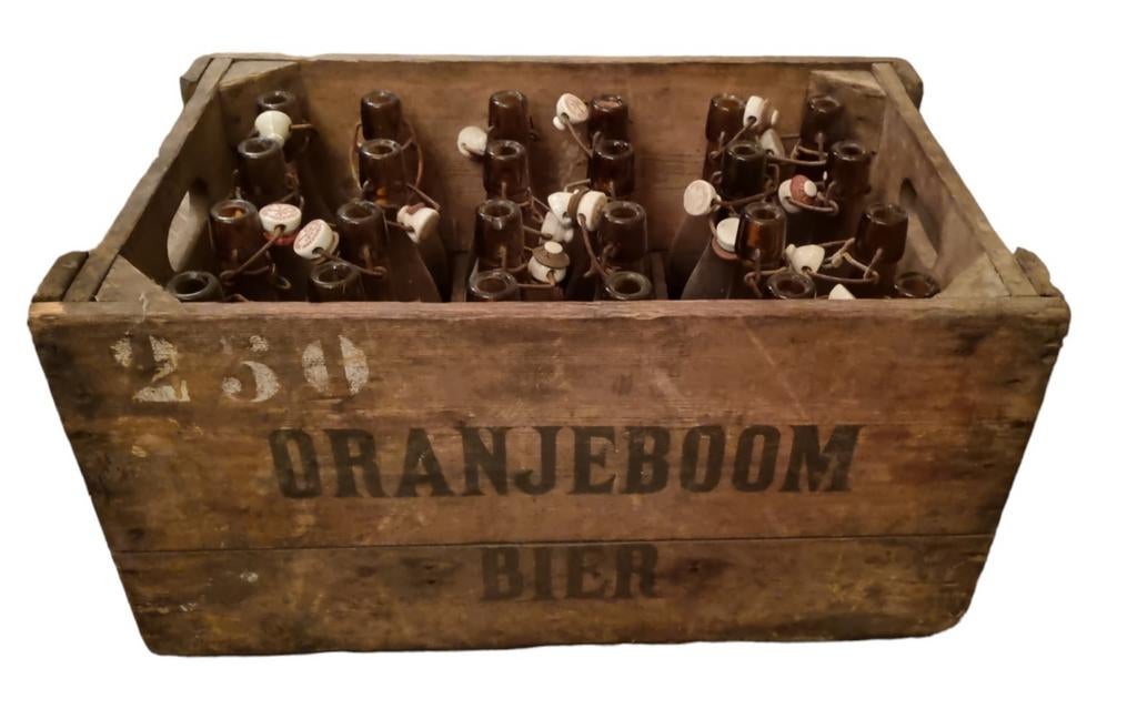 Oranjeboom krat jaren 30 met beugelflessen, Ophalen, Gebruikt, Flesje(s), Oranjeboom
