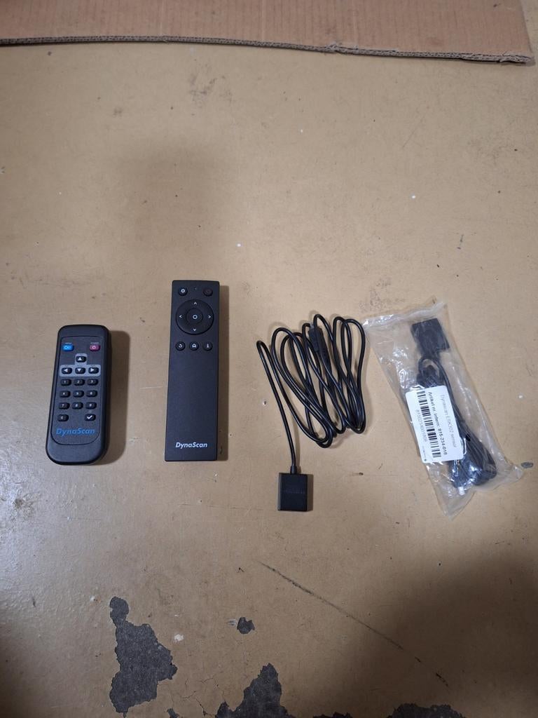 GEZOCHT DYNASCAN IR KABELS AFSTANDSBEDIENING REMOTE CONTROL, Ophalen, Minder dan 2 meter, Overige kabels