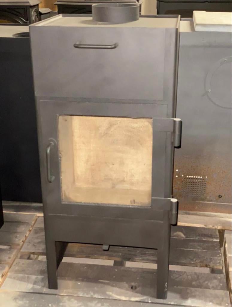 dik geurts Lars 900 houtkachel 3-5 kW, Houtkachel, Ophalen of Verzenden, Zo goed als nieuw, Vrijstaand