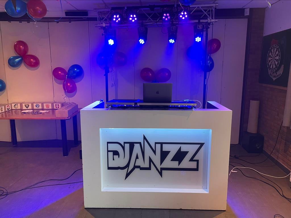 bruiloft DJ,Verjaardag DJ, DJ gevraagd, Feest DJ, Diensten en Vakmensen, Muzikanten, Artiesten en Dj's, Dj