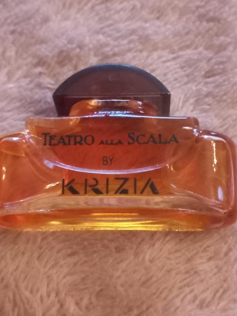 Krizia Teatro Alla Scala Parfum miniatuur, Verzamelen, Parfumverzamelingen, Gebruikt, Miniatuur, Ophalen of Verzenden