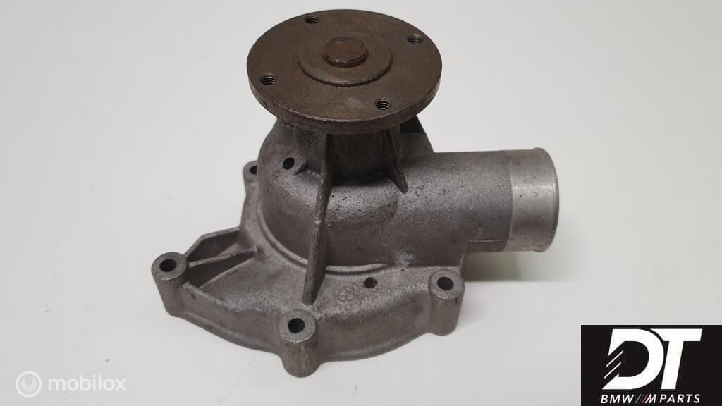Nieuwe Waterpomp BMW M30 E9 E3 E24 E28 E23 E12 11519070756, Nieuw, Ophalen of Verzenden, BMW, BMW