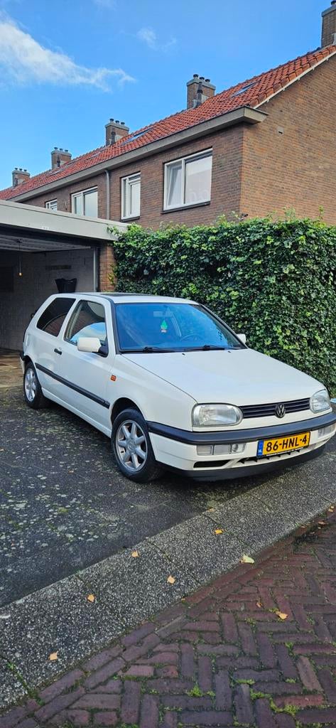 Volkswagen Golf, Auto's, Volkswagen, Zwart, 4 cilinders, Wit, 1200 kg