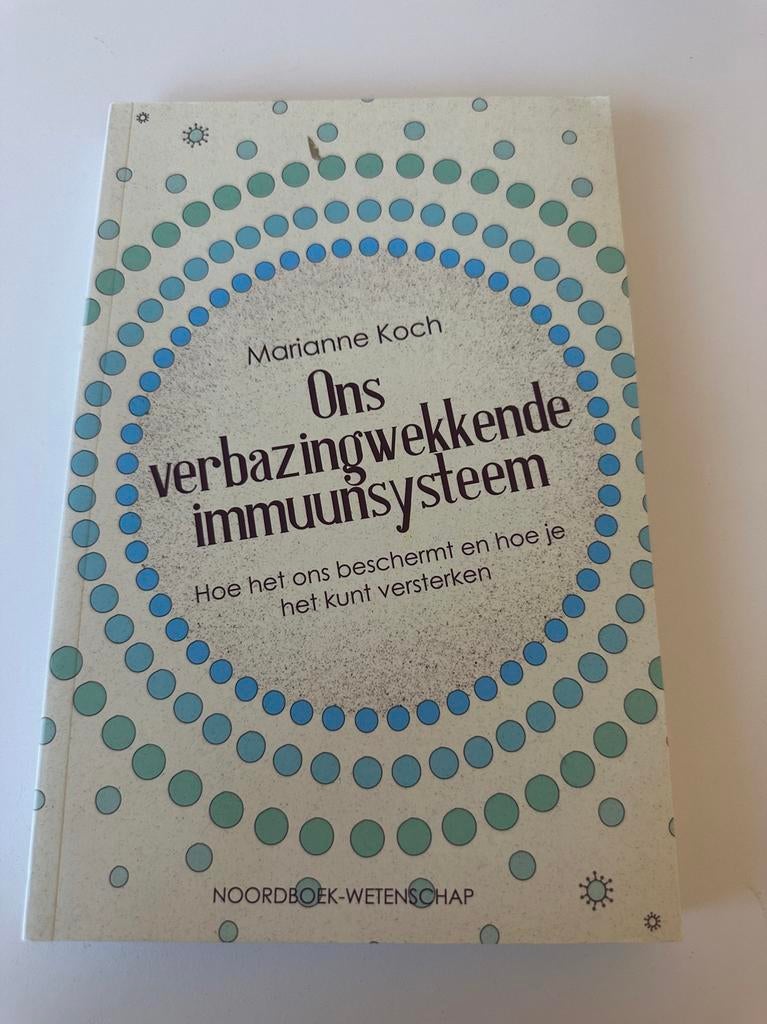 Ons verbazingwekkende immuunsysteem - Marianne Koch, Ophalen of Verzenden, Gelezen, Natuurwetenschap