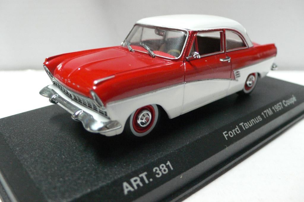 ford taunus 17m 1957- de baroktaunus - detailcars 1/43, Verzenden, Nieuw, Auto, Overige merken