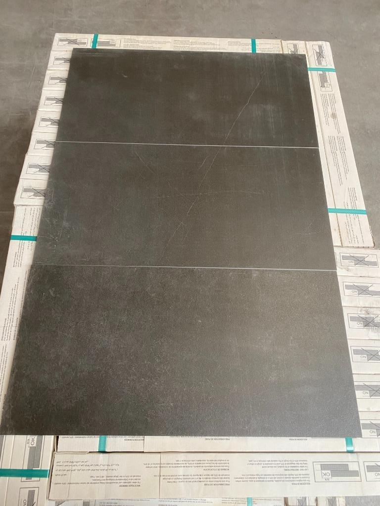 Wandtegel 30 x 60 cm antraciet zwart donker restpartij, Ophalen, 60 cm of meer, Keramiek, Nieuw