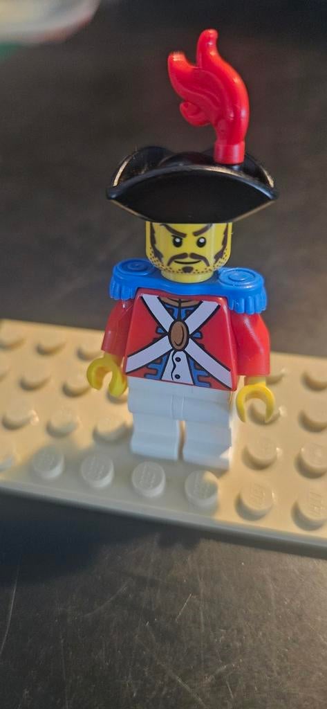 Lego Minifiguur Impirial flagship officier met rode pluim, Ophalen of Verzenden, Zo goed als nieuw, Losse stenen, Lego