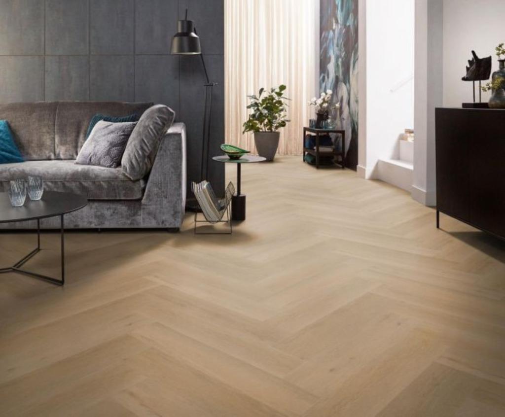 Visgraat Pvc click Natural Oak Dark + integreerde ondervloer, Bruin, 75 m² of meer, Visgraat Pvc click met integreerde ondervloer